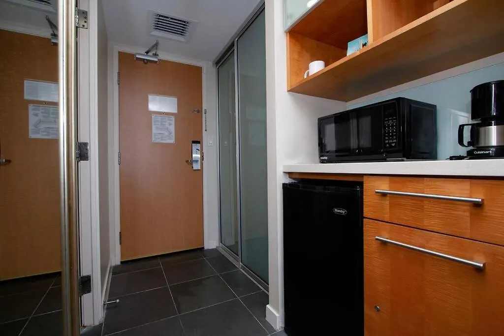 Amazing Hotel Room With Ocean Views 1419 Honolulu Inn